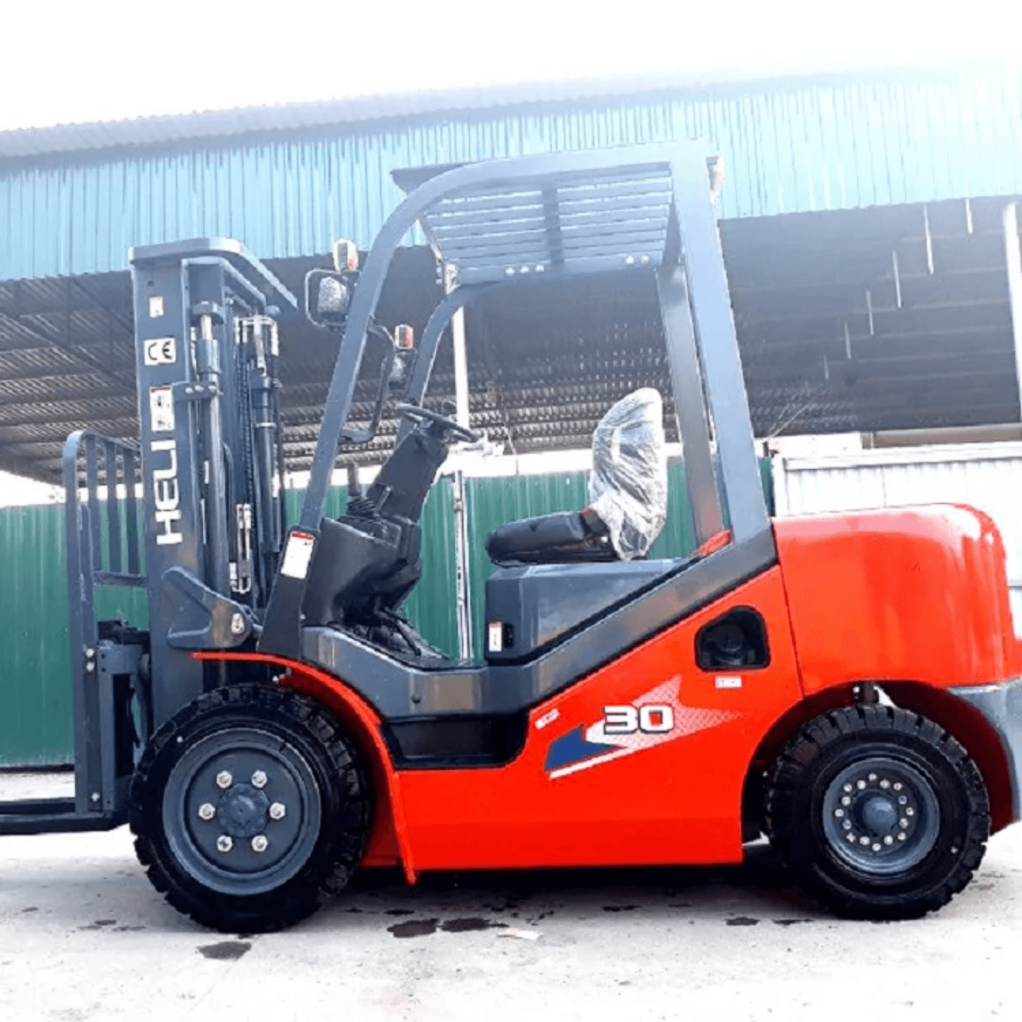 السامي للمقاولات 0556837784 | أقوى فوركلفت ورافعات شوكية للإيجار (1 إلى 350 طن) | الدمام، الرياض، جدة