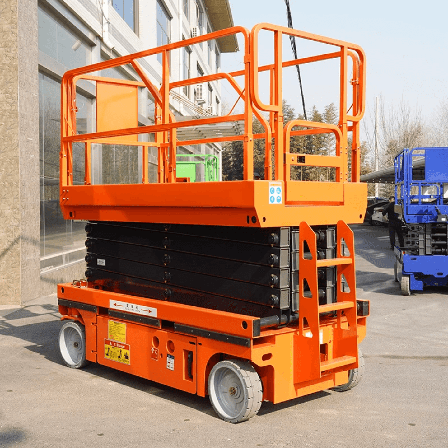 المقاول الذكي يختار السامي! تأجير سيزرلفت (8م-16م) في منطقة الرياض وجدة ب 300 ريال يوميا