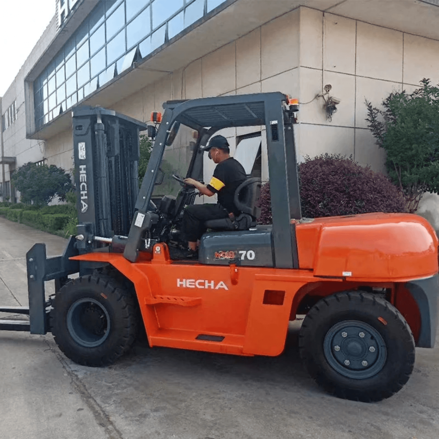 FORKLIFT RENTAL IN DAMMAM, RIYADH, JUBAIL