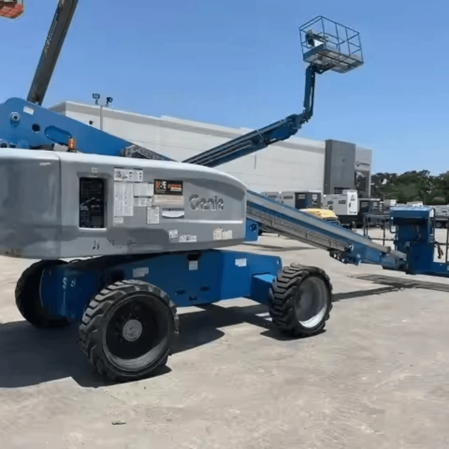 مان لفت للإيجار في جدة | تأجير رافعات ذراعية (MAN LIFTs) لجميع الأحياء / يومي – شهري / 2026