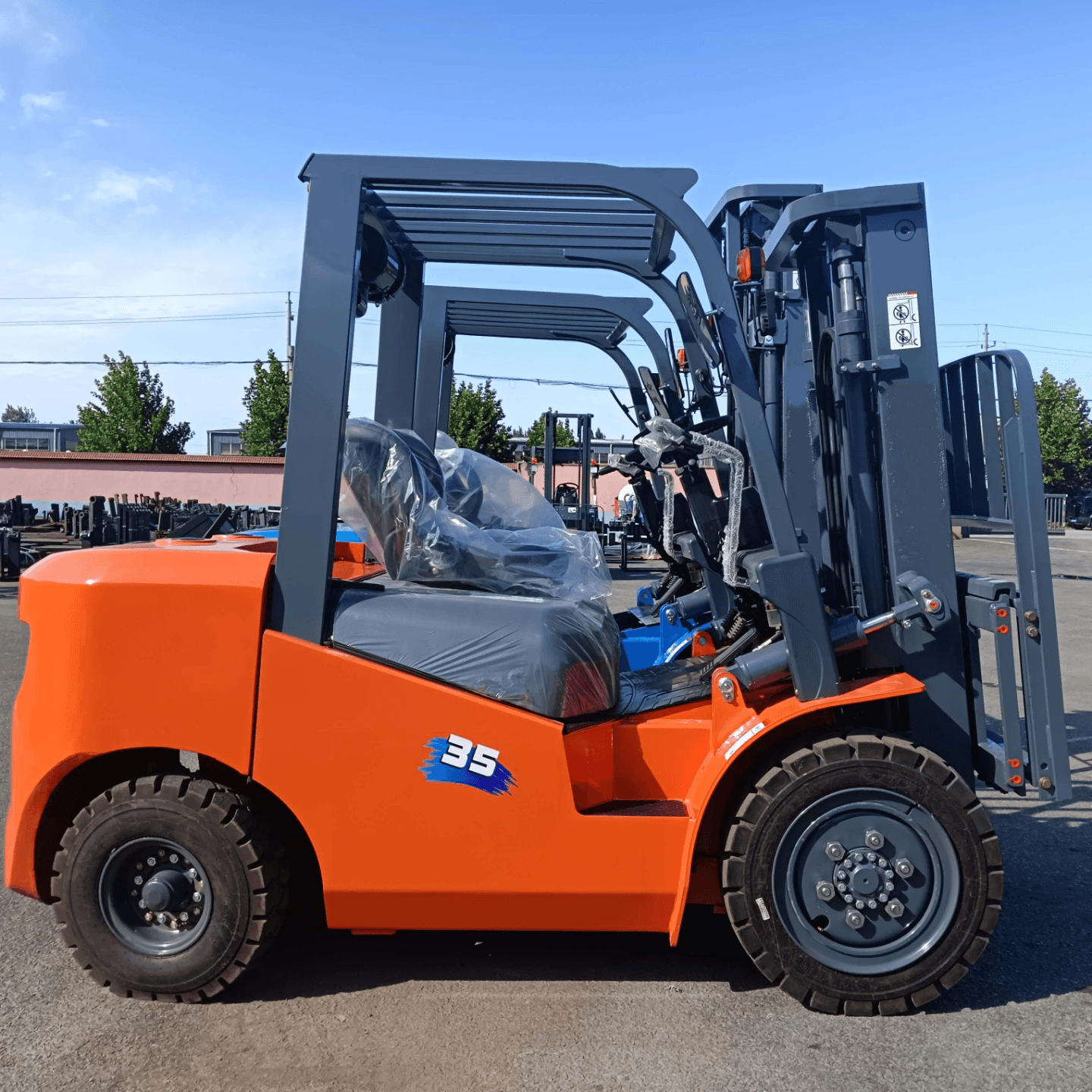 تأجير فوركلفت جدة | الرياض | الدمام | جميع الأحجام 1 – 2 – 3 – 4 – 5 – 6 – 7 – 10 – 12 – 16 طن | 0530677958