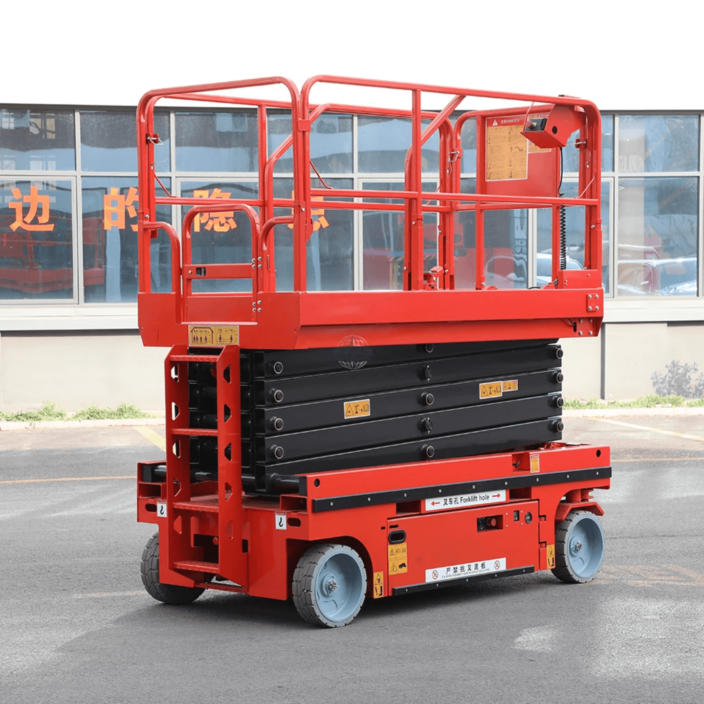 رافعات مقصية (سيزر لفت) للإيجار في الدمام | 8،10،12،14،16 متر | أسعار منافسة