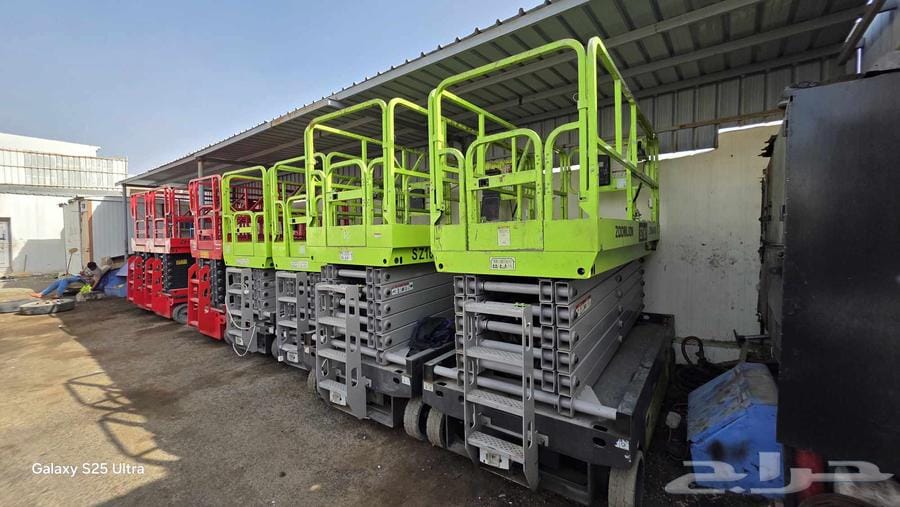 ​⭐ مؤسسة تاج المملكة لتأجير [ سيزر لفت رافعة مقصية ] وسلالم كهربائية للإيجار في الدمام والرياض وجدة | منصات عمل 8م 10م 12م