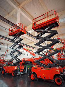 سيزر لفت 8متر للإيجار في الدمام – منصة مقصية كهربائية بالدمام