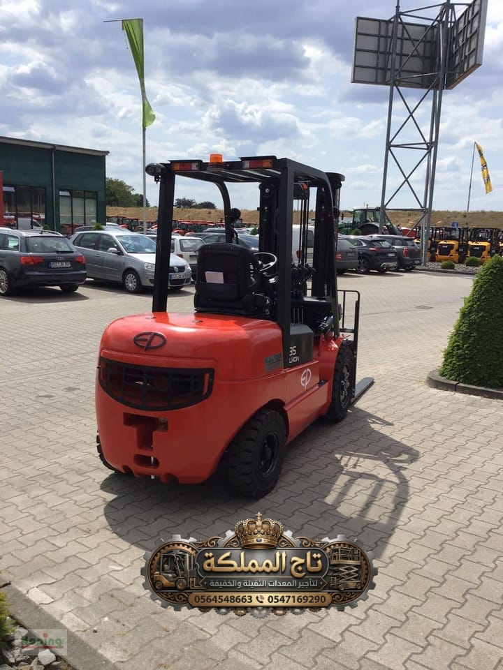 فوركلفت للإيجار في الدمام ( 1.5 2.5 3 4 7 10 ) طن للإيجار في الدمام