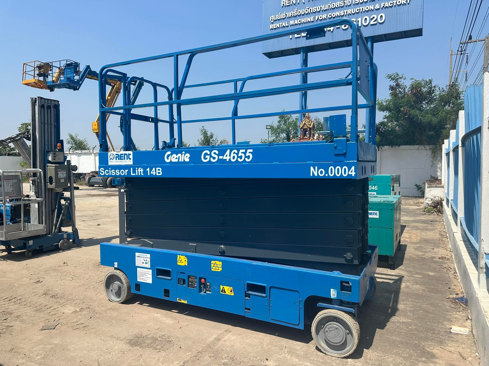 2️⃣ ⭐ Electric & Diesel Scissor Lift Rental Jeddah – Saudi Arabia