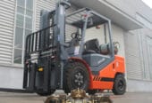 Forklift for Rent in Dammam & Khobar | Diesel & Electric Forklift Truck | Capacities: 1.5t – 2.5t – 3t – 5t – 7t – 10t | Fast Delivery Across Eastern Province 🚛