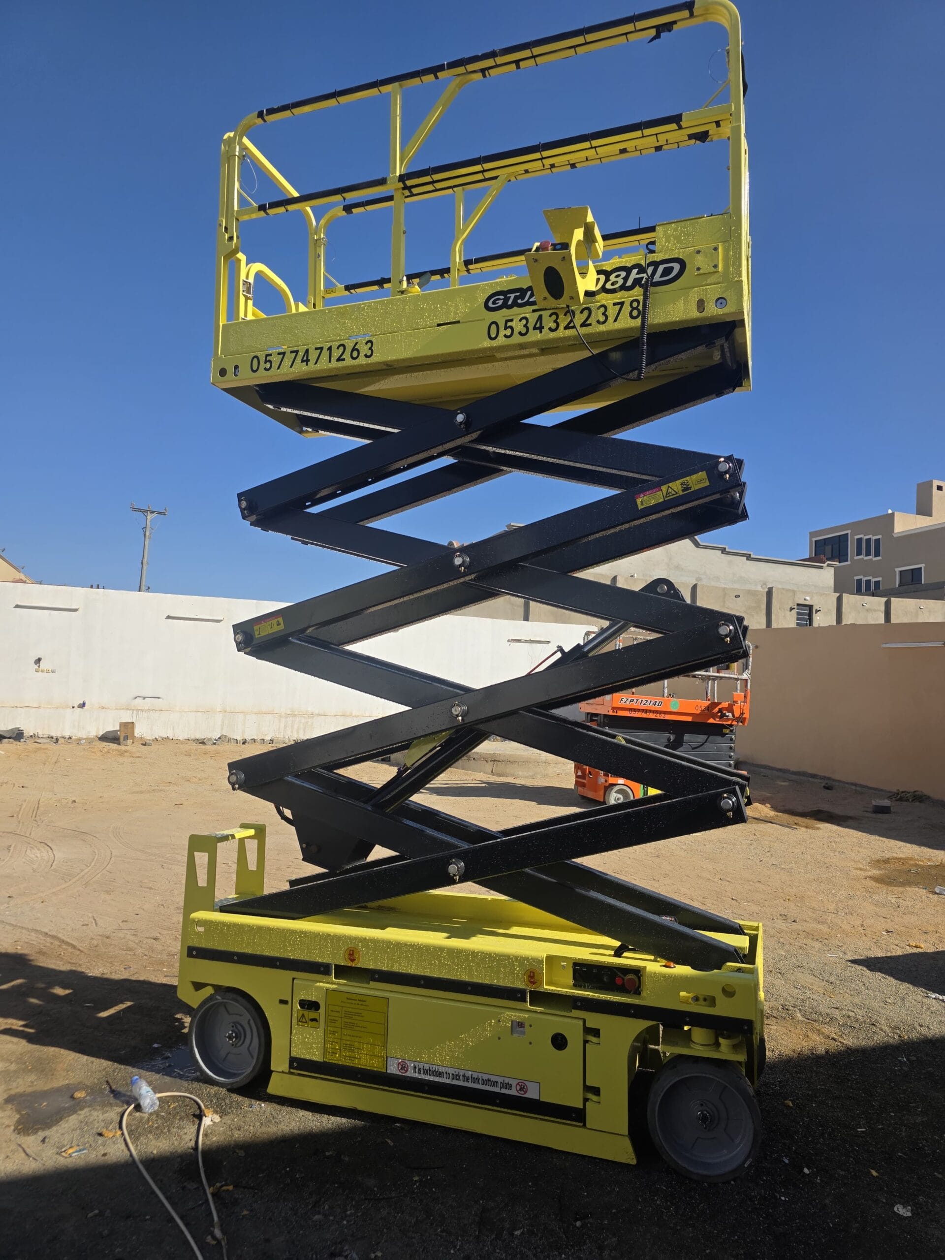 سيزرلفت للايجار رافعه مقصيه للايجار