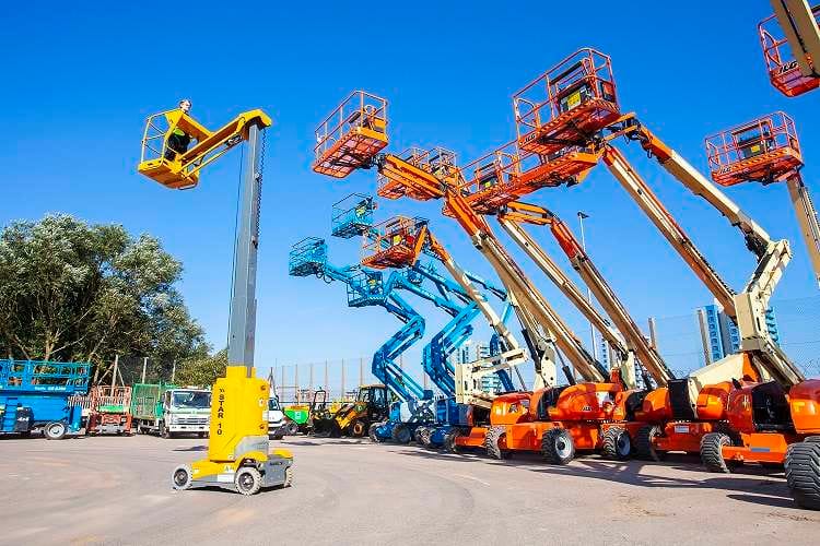 🏗️ تأجير ( بوم لفت ) مان لفت للأيجار في الرياض والخرج والدرعية – رافعات تلسكوبية شاهقة – 2026 ​