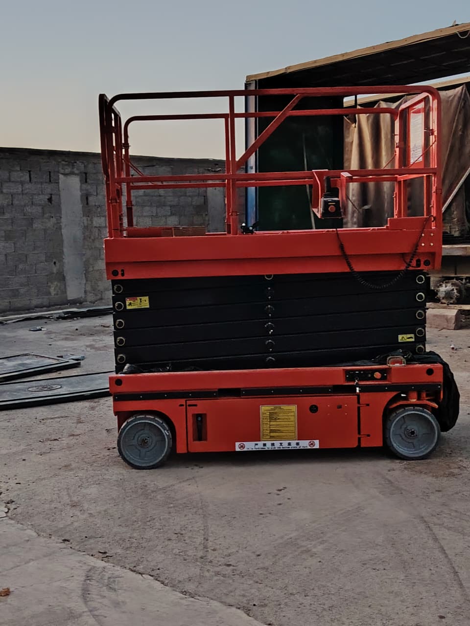 سيزرلفت للايجار في الدمام مان لفت للإيجار في الدمام