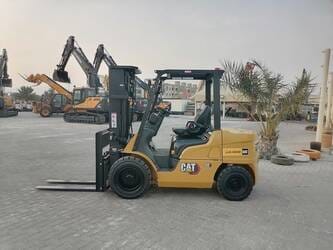 3️⃣ 📦 ايجار فوركلفت كهرباء في الدمام والخبر والظهران | رافعة شوكية حمولة 1.5 طن و 2.5 طن | للمستودعات المغلقة والأغذية مع خدمة القطيف وسيهات