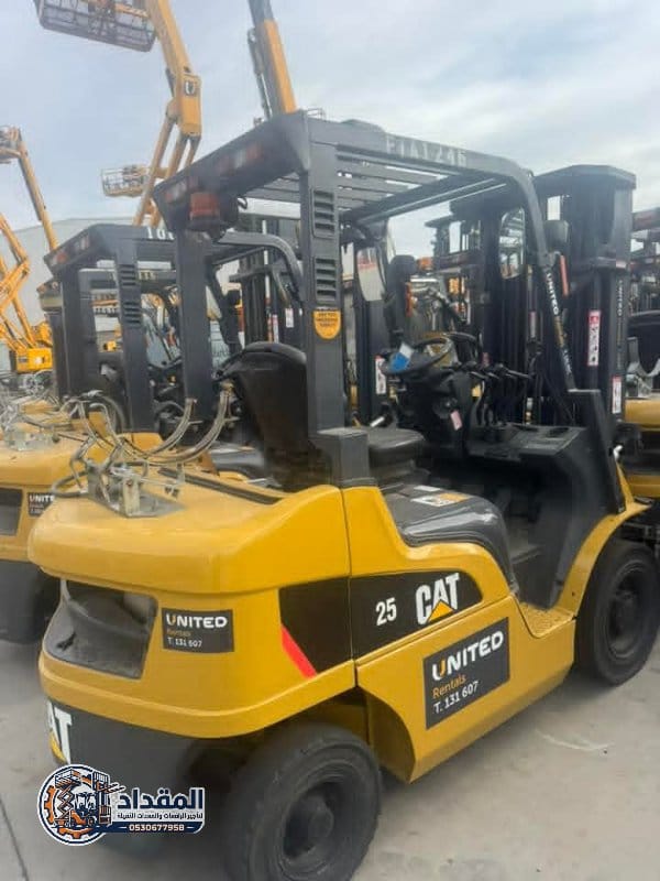 تأجير فوركلفت – رافعة شوكية (لجميع أحياء الرياض)