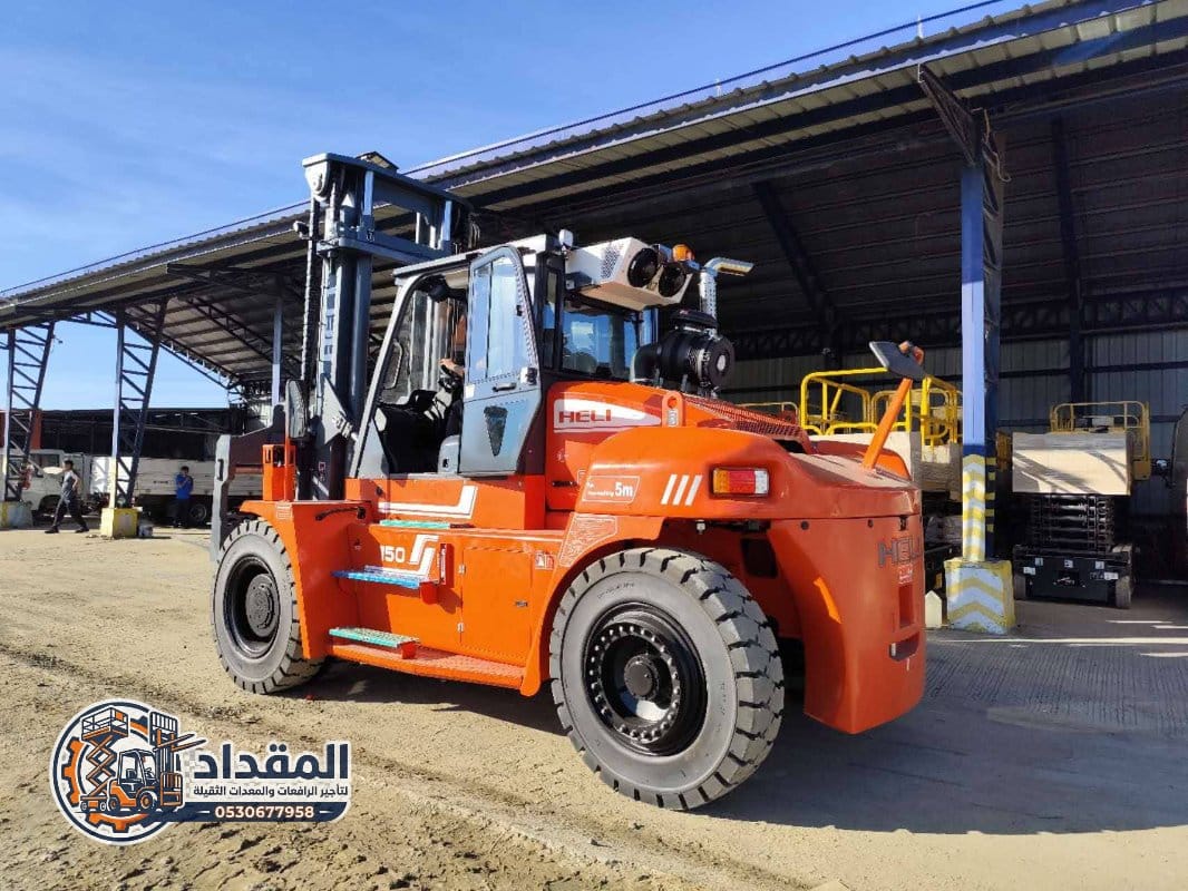 3️⃣ فوركلفت للإيجار في الجبيل – جميع السعات والمناطق