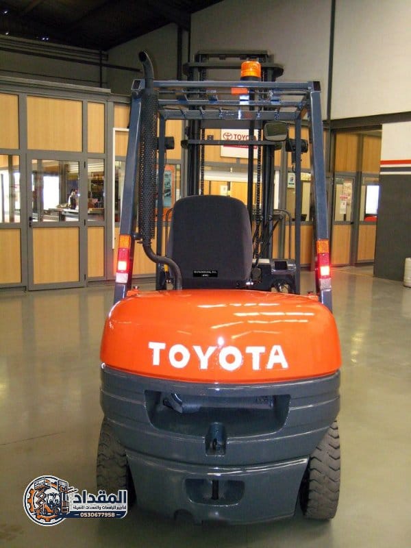 3️⃣ فوركلفت للإيجار في الجبيل – جميع السعات والمناطق