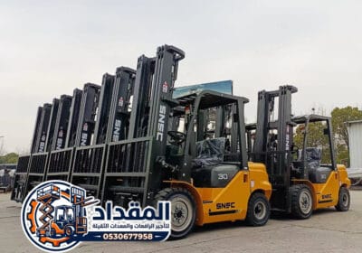 تأجير-_-سيزرلفت-_-فوركلفت_-رافعات-شوكية_-ومقصية-_-الدمام-_-الرياض_-جدة-_019-1