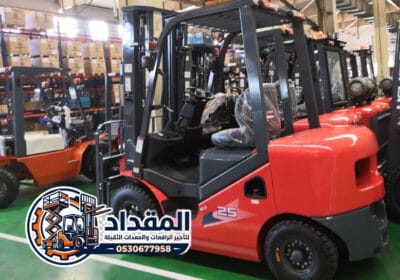 تأجير-_-سيزرلفت-_-فوركلفت_-رافعات-شوكية_-ومقصية-_-الدمام-_-الرياض_-جدة-_048