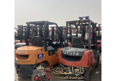 تأجير-رافعات-شوكية-فوركلفت-للأيجار-الدمام-الرياض-جدة-مكة-الجبيل-القطيف-الخبر-تبوك-السعودية-رافعة-شوكية-للاجار-ف11