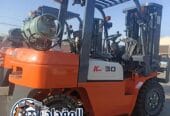 فوركلفت للإيجار الرياض – الدرعية – الخرج – المزاحمية – الإفلاج • 1 – 16 طن • كهرباء وديزل • تأجير يومي وشهري وسنوي