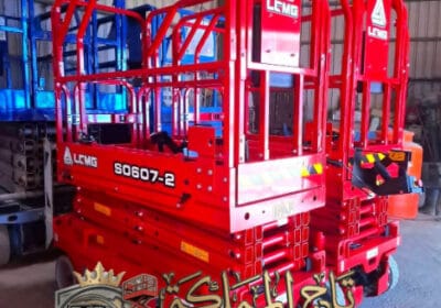 تأجير-سيزرلفت-رافعات-مقصية-بالدمام-بالرياض-بجدة-بمكة-سيزر-لفت-للايجار-سقالات-كهربائية-ؤ1