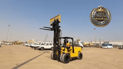 فوركلفت للإيجار في الدمام – رافعة شوكية من 1.5طن الى 30طن