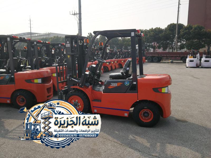 فوركلفت للايجار بالرياض _ سيزرلفت للإيجار بالدمام وجدة والرياض