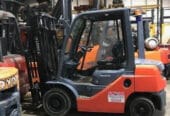 فوركلفت غاز للإيجار بالقطيف | تأجير رافعات شوكية (LPG FORKLIFT) لمستودعات التمور والمواد الغذائية في سيهات وتاروت والقطيف / يومي – شهري / 2026