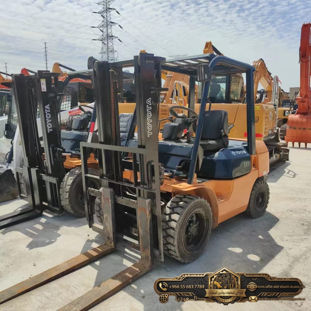 فوركلفت غاز للإيجار بالقطيف | تأجير رافعات شوكية (LPG FORKLIFT) لمستودعات التمور والمواد الغذائية في سيهات وتاروت والقطيف / يومي – شهري / 2026