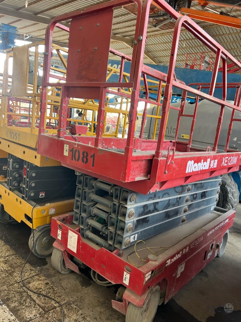 Scissor Lift Rental 8m–18m in Dammam, Jeddah & Qatif | Saudi