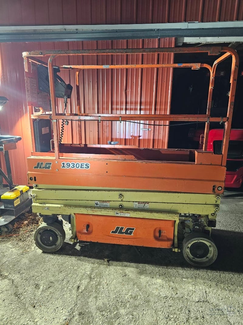 Scissor Lift Rental 8m–18m in Dammam, Jeddah & Qatif | Saudi