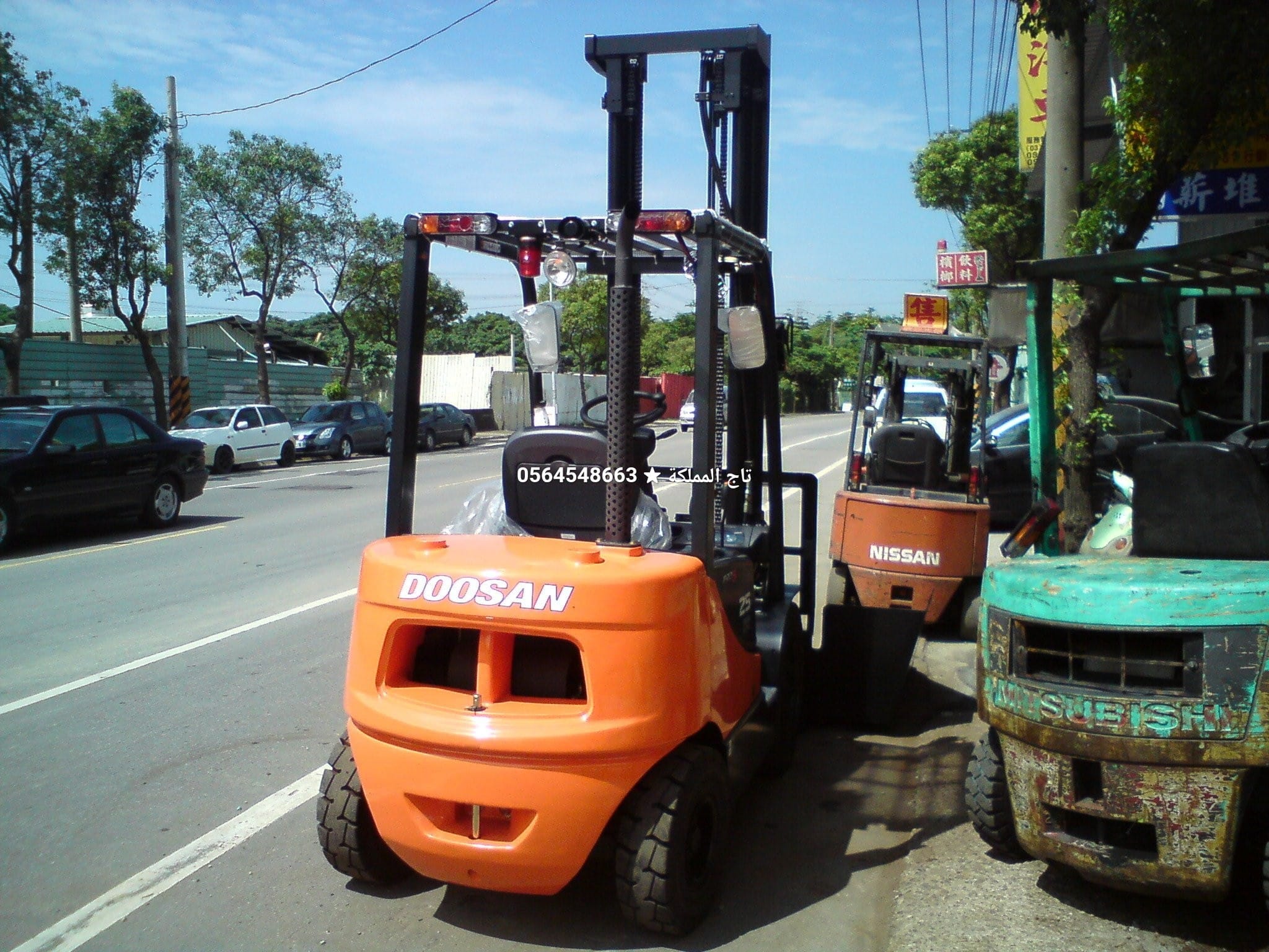 فوركلفت للأيجار بالدمام والخبر | تأجير رافعة شوكية 3 طن و 5 طن و 7 طن | ديزل وكهرباء #الدمام #فوركلفت