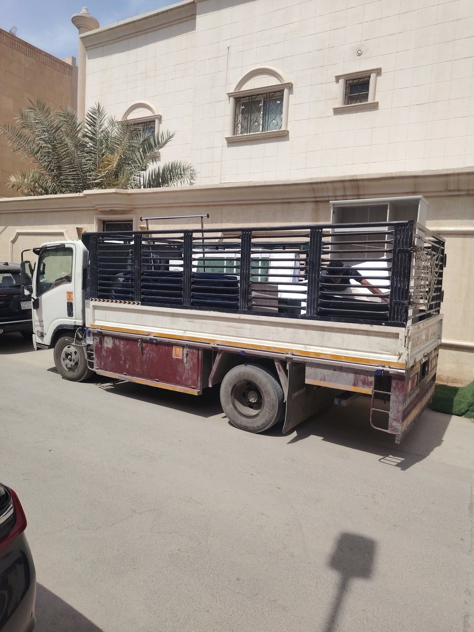 دينا طش الأثاث القديم بالرياض 0561186175 حي الشفاء با الرياض