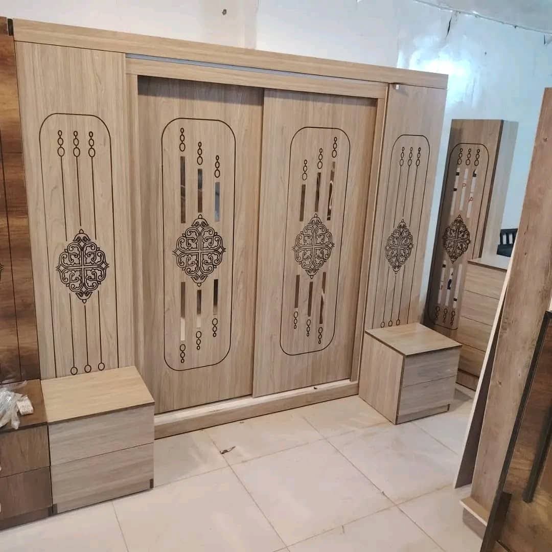 دينا تشيل الاثاث المستعمل الاثاث القديم بالرياض 0536617401 دينا التخلص من الاثاث القديم بالرياض