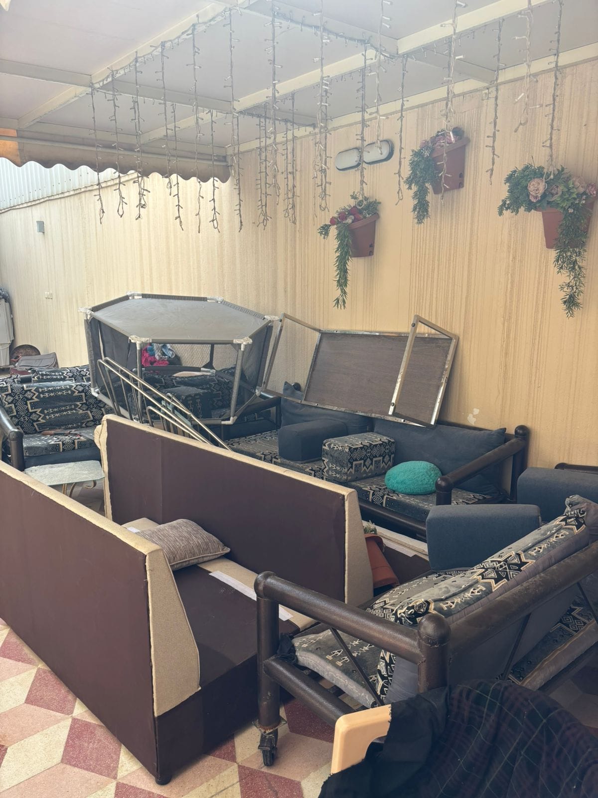 التخلص من الاثاث القديم 0551977610