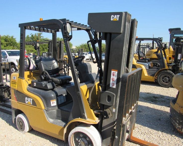 رافعات شوكية للايجار في الرياض | تأجير فوركلفت ديزل حمولة 10 طن — 15 طن — 25 طن // 2026 — Heavy Forklift _ رفع ثقيل