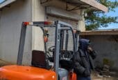 فوركلفت للإيجار في الرياض — تأجير رافعات شوكية 1.5, 2.5, 3, 5, 7, 10, 16, 20, 25, 30, طن — تأجير يومي, أسبوعي, سنوي