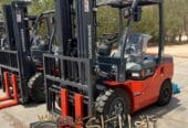 فوركلفت للإيجار الرياض 🏗️ رافعات شوكية Forklift | حمولات 3-5-7-10-30 طن | يومي وشهري ⚓ 0564548663 تاج المملكة 🛡️