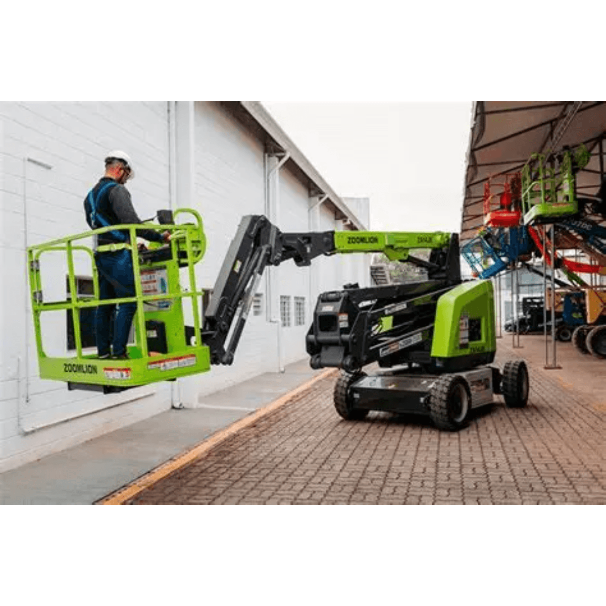 فوركلفت للإيجار في الرياض ┋ رافعات شوكية حمولة 3 طن – 5 طن – 7 طن – 10 طن ┋ ديزل وكهرباء 🏗️