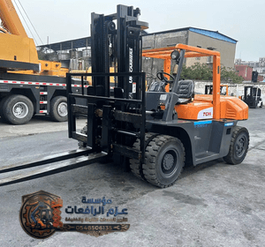 Original-Japanese-Used-TCM-Diesel-Forklifts-FD70-FD80-FD100-7-8-Ton-Hydraulic-System-Single-Three-Stage-Mast-Japan.jpg_300x300_watermarked