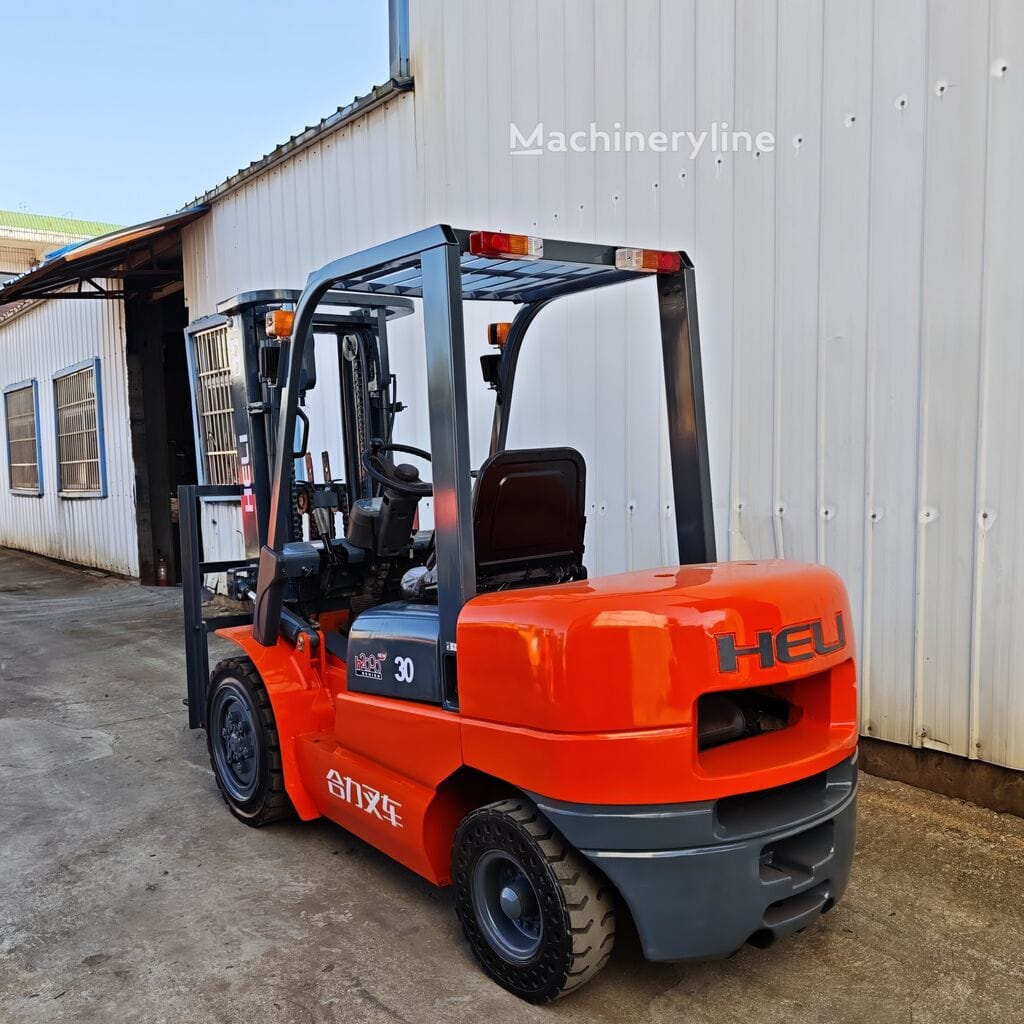 فوركلفت للايجار في جدة / حمولة 3ط-5ط — تقنيات الرفع الثقيل _ Logistic Lift | نقل بضائع