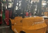 تأجير رافعات شوكية فوركلفت بالدمام والجبيل والهفوف – Forklift للإيجار | السامي للمقاولات – تأجير يومي وشهري