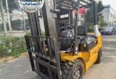 رافعات شوكية (فوركلفت / FORKLIFT) للإيجار في الخبر | سعات 1 طن – 16 طن – يومي / شهري