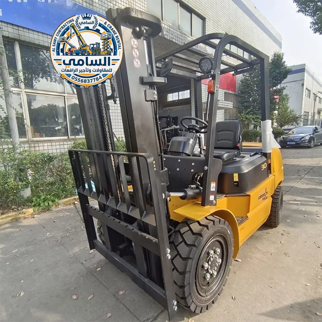 رافعات شوكية (فوركلفت / FORKLIFT) للإيجار في الخبر | سعات 1 طن – 16 طن – يومي / شهري
