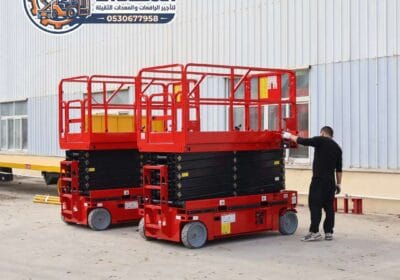 تأجير_رافعات_مقصية_سيزر_لفت_الدمام_الرياض_جدة_scissorlifts_for_rent_dammam_jeddah_riyadh_046
