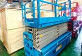 تأجير سيزر لفت ( سقالة كهربائية/ SCISSORLIFTS ) بجدة // 14 متر // إيجار يومي وشهري