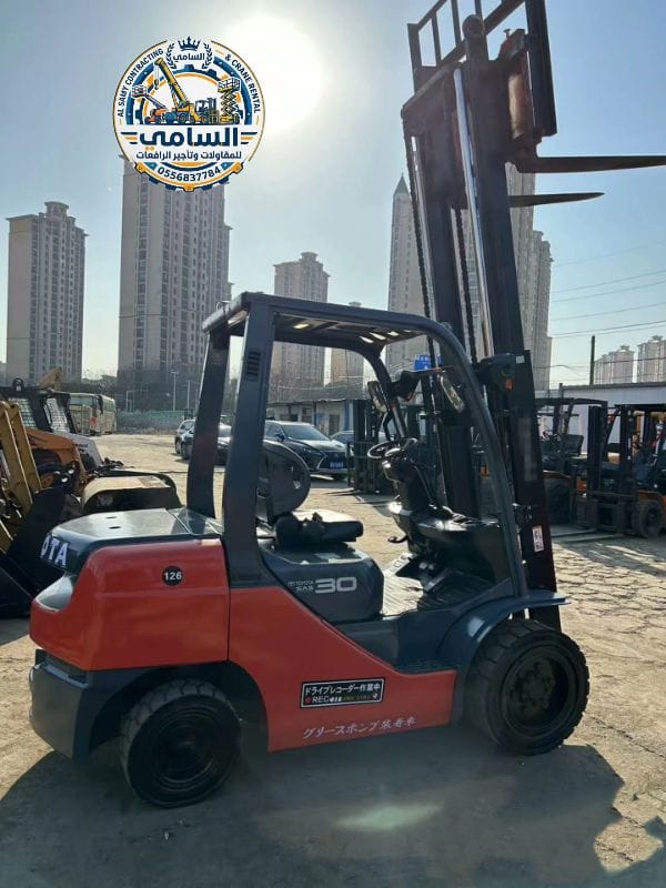 فوركلفت للايجار في جدة الرياض مكة المدينة – توصيل خلال ساعتين – شركة السامي 0556837784