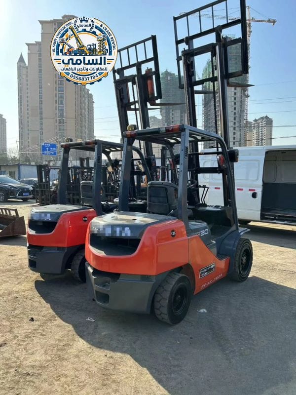 فوركلفت للايجار في جدة الرياض مكة المدينة – توصيل خلال ساعتين – شركة السامي 0556837784