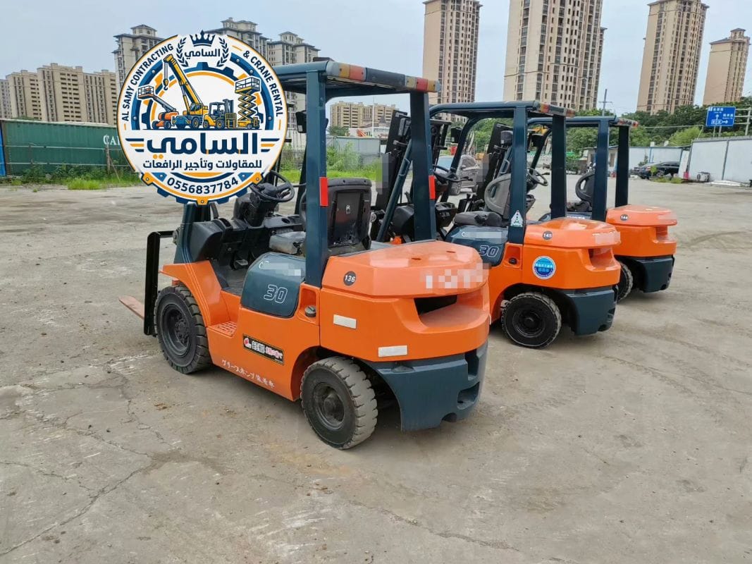 أفضل أسعار تأجير رافعات شوكية في الرياض – فوركلفت 3 5 7 10 طن – السامي 0556837784