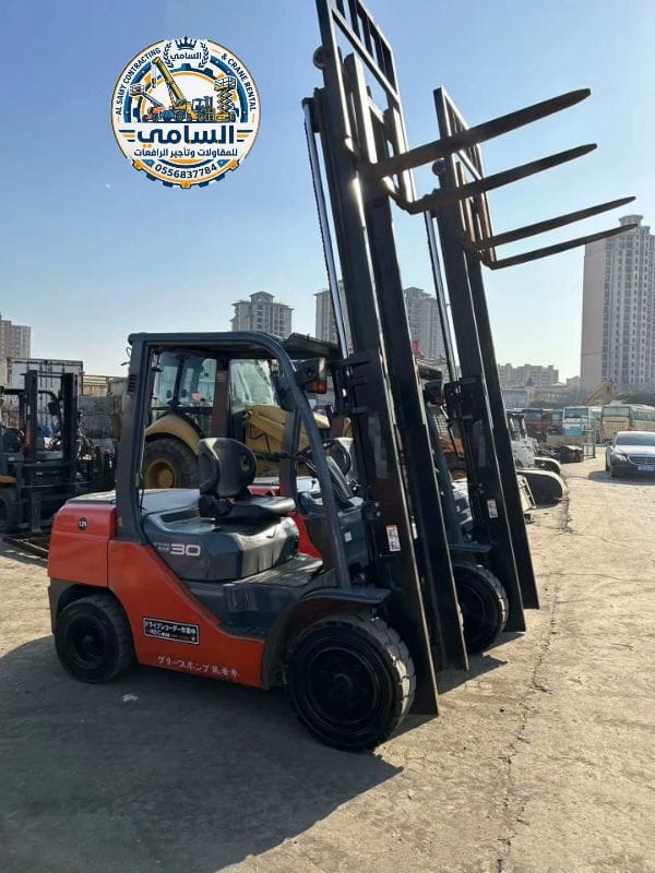 أفضل أسعار تأجير رافعات شوكية في الرياض – فوركلفت 3 5 7 10 طن – السامي 0556837784