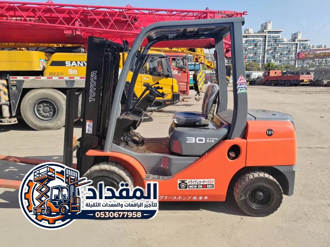 تأجير فوركلفت في أبها ⚡ رافعات شوكية (1-30)طن ديزل وكهرباء وغاز – إيجار يومي/شهري/سنوي | للمستودعات والمصانع | المقداد 0530677958