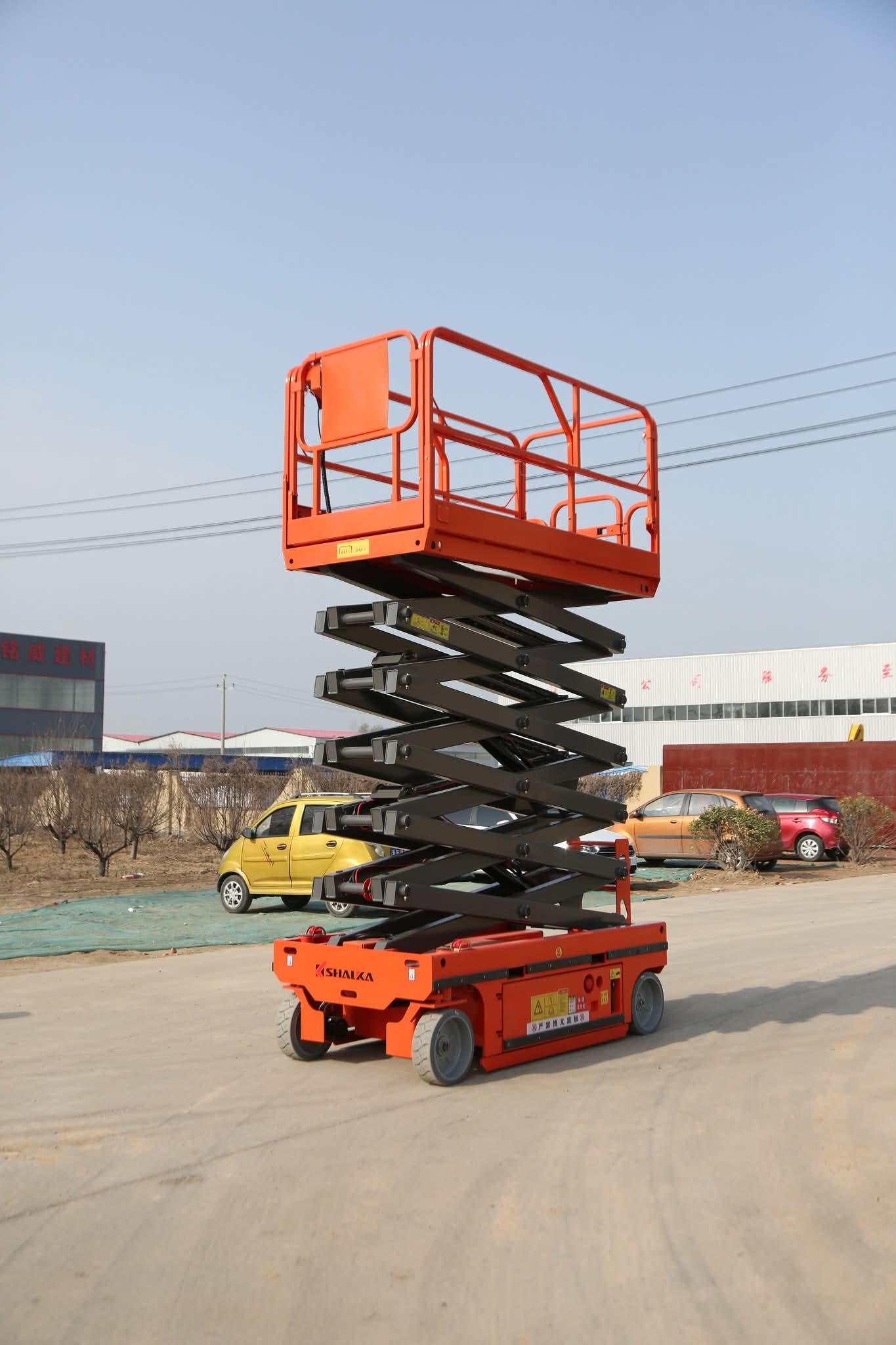 سيزرلفت مقصيه للايجار Sicoors lifts for rental in Dammam
